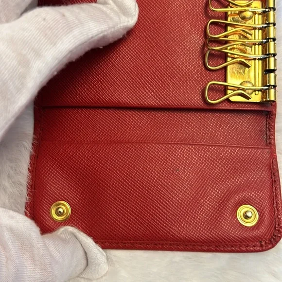 Prada ❤️Red❤️Saffiano leather key holder/card case double snaps